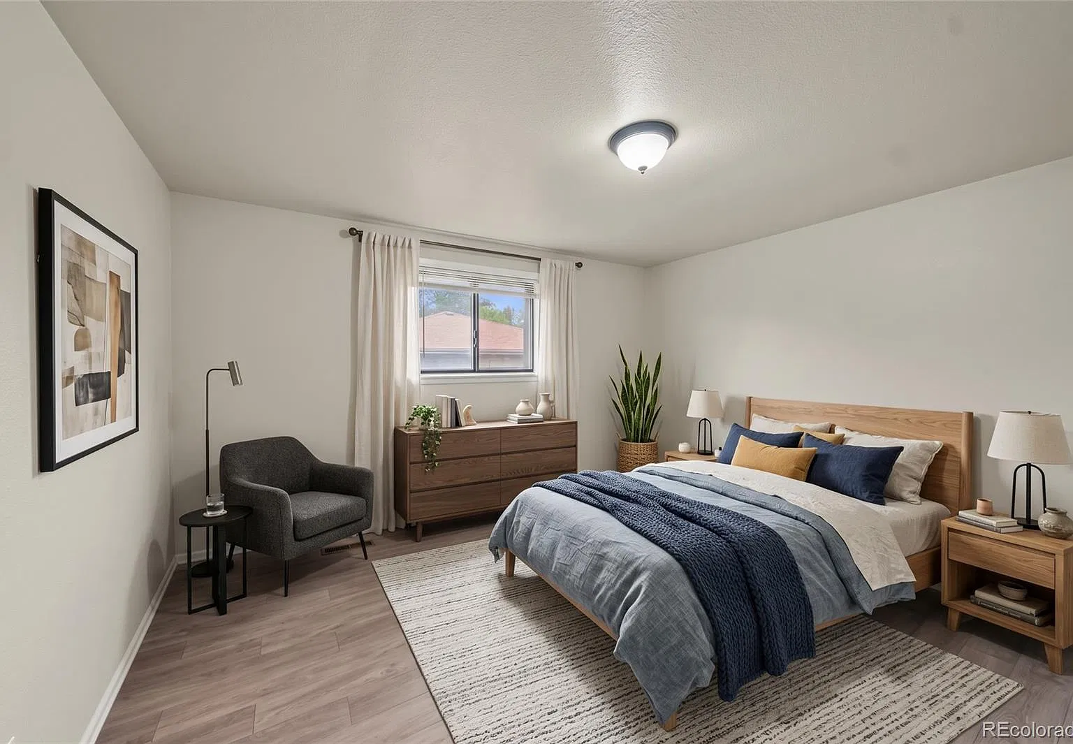 4 bed, 2.0 bath, 1591 sqft, $2,695 — Photo 4