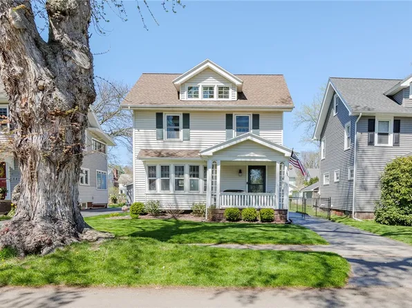 96 Charlton Rd, Rochester, NY 14617