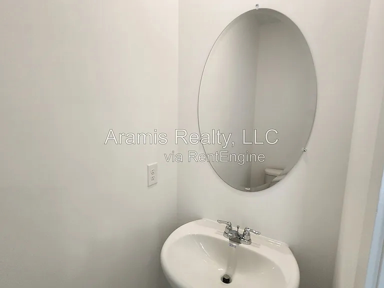 450 Laurelwood Ln #1 — Photo 14