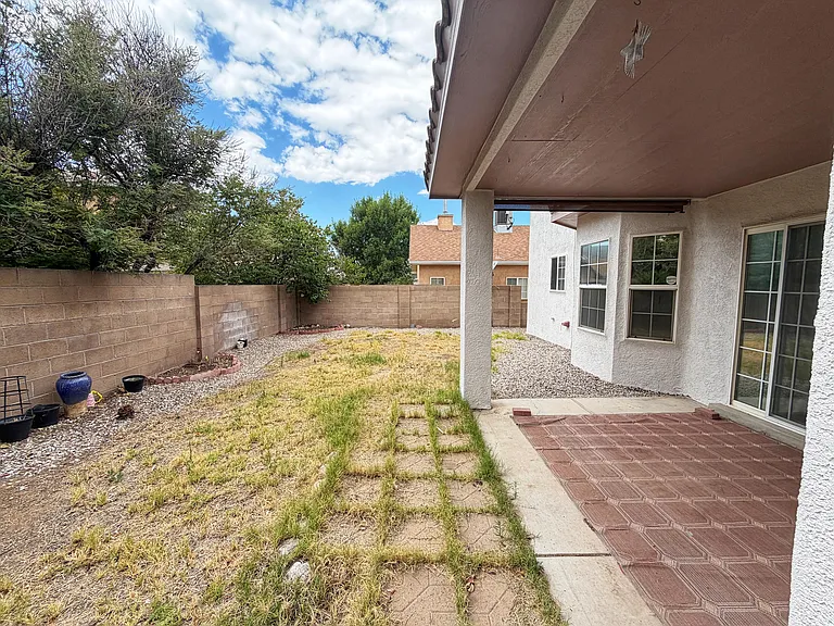 7300 Tricia Rd NE — Photo 49