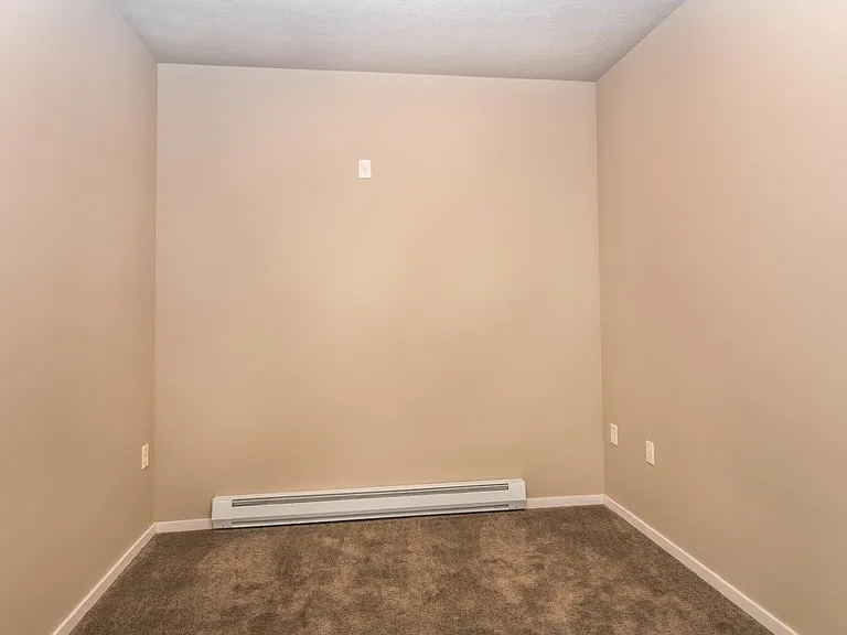 Edgerton Place Apartments — Photo 18