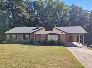 714 Dandridge Dr, Fayetteville, NC 28303