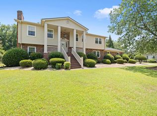 725 Parkins Mill Rd, Greenville, SC 29607