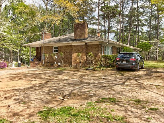 4th image of 801 Crestview Rd