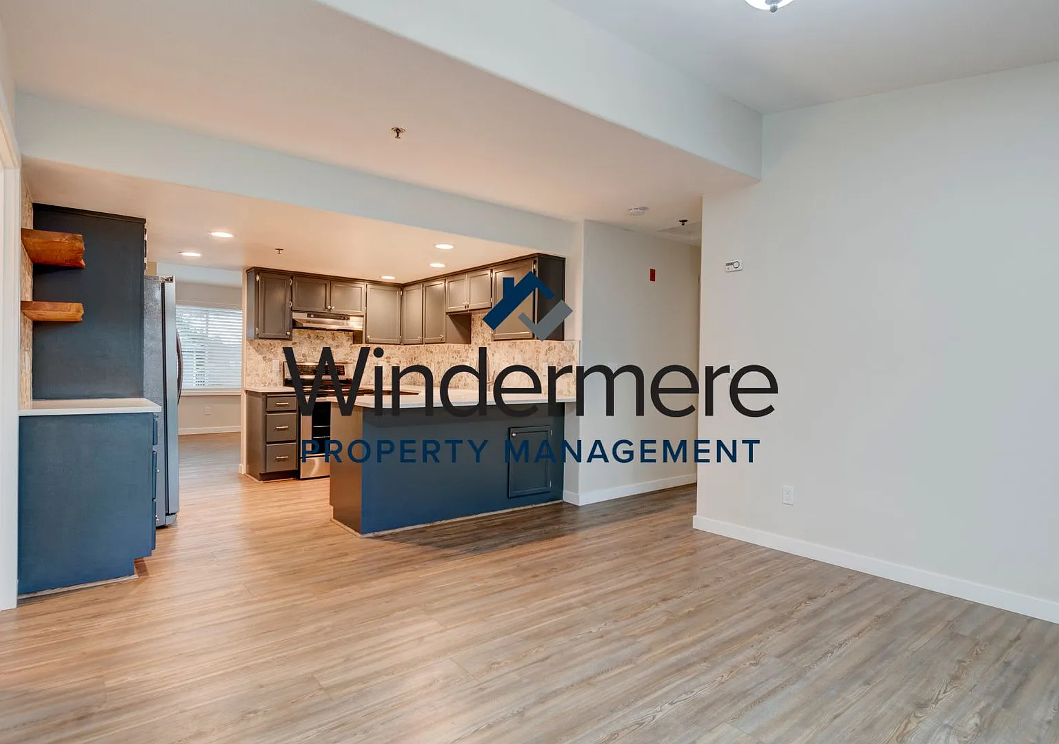 3 Bedroom 2 Bathroom Condo in Baker View Community — Photo 4