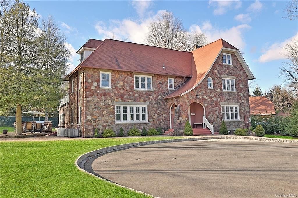 243245 Townline Rd, Pearl River, NY 10965 Zillow