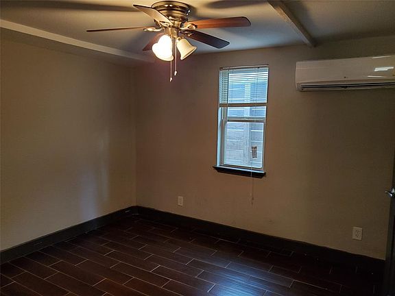 3rd image of 1501 1/2 Asbury St Unit B