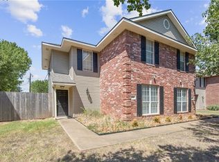 1208 Oney Hervey Dr, College Station, TX 77840