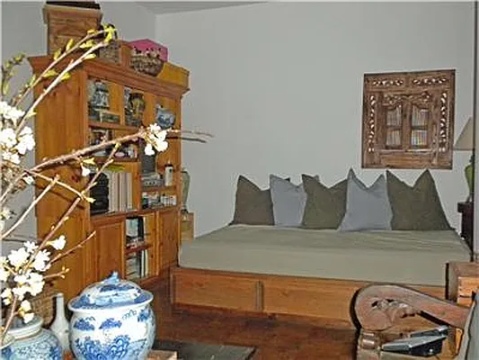 Sold by Akam Sales and Brokerage | media 15