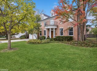 1428 Hawthorne Ln, Glenview, IL 60025