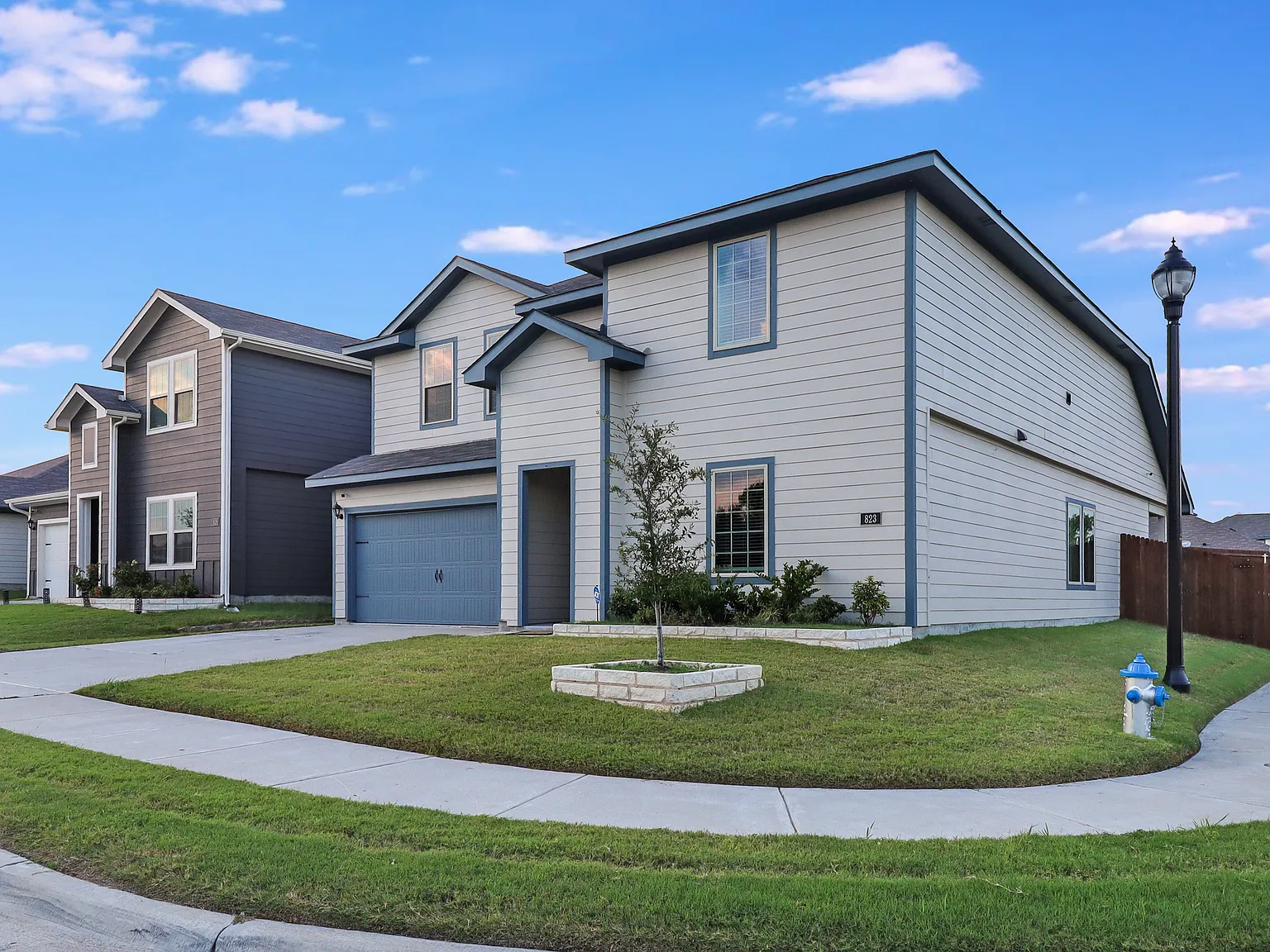 823 Coastline Way — Photo 3