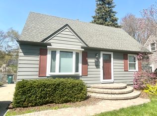 421 N Edgeworth Ave, Royal Oak, MI 48067