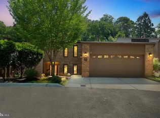 3906 Sablewood Ct, Fairfax, VA 22030