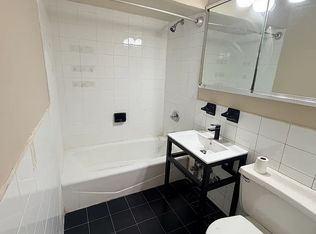 76-06 Grand Central Pkwy #Sr-2, Forest Hills, NY 11375