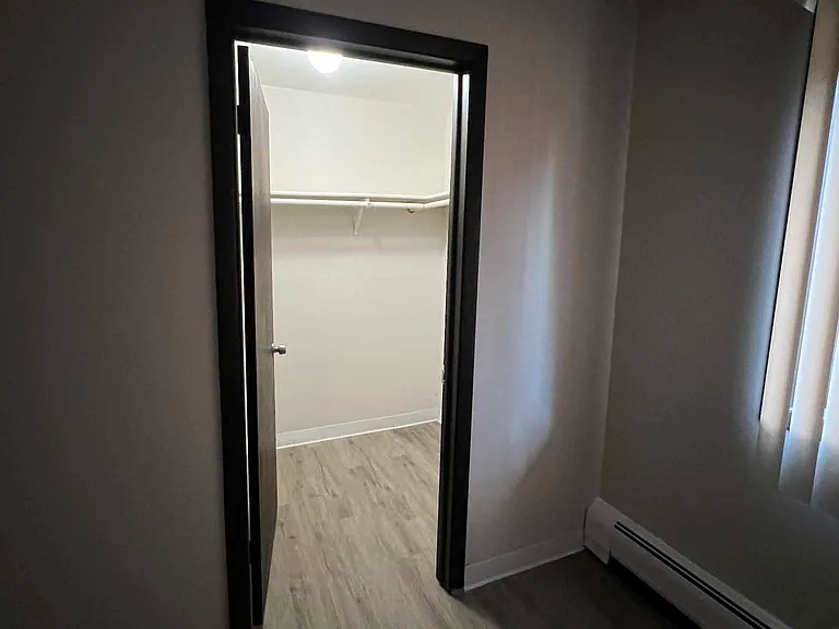 17712 Escanaba Ave #1S — Photo 9