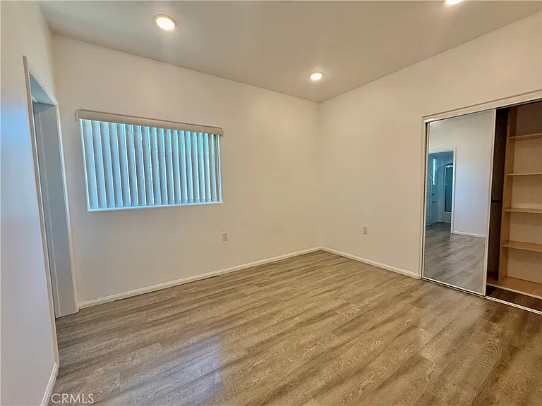 6624 Balboa Blvd #4 — Photo 18