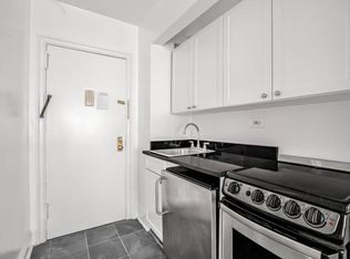 307 E 44th St APT 1103, New York, NY 10017