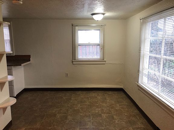 3rd image of 202 S Palouse St #256