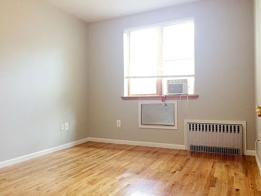 Rented by In Haus LLC | media 19