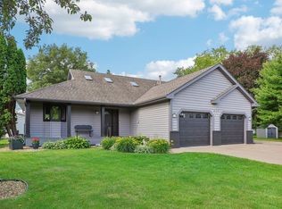 624 9th St SW, Forest Lake, MN 55025