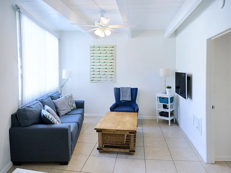 1114 S Myers St #B — Photo 8
