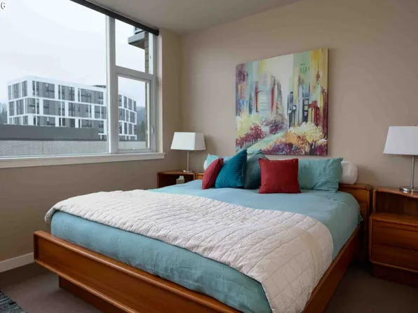 1930 S River Dr Unit W704, Portland, OR 97201
