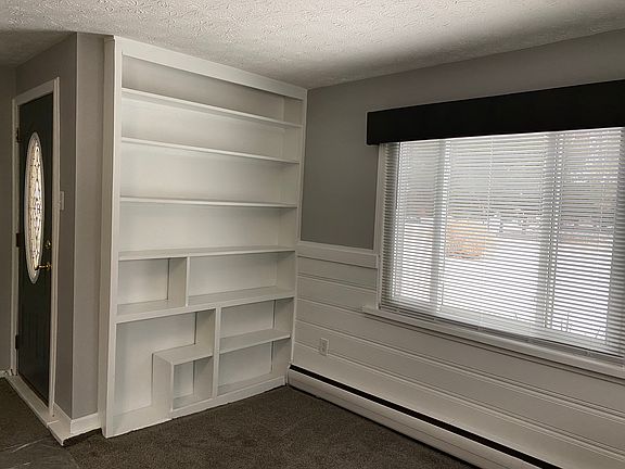 5th image of 2084 Maplewood Rd