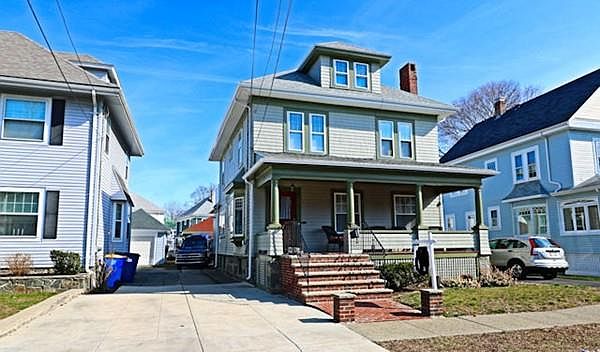 1st image of 52 Lowell Rd