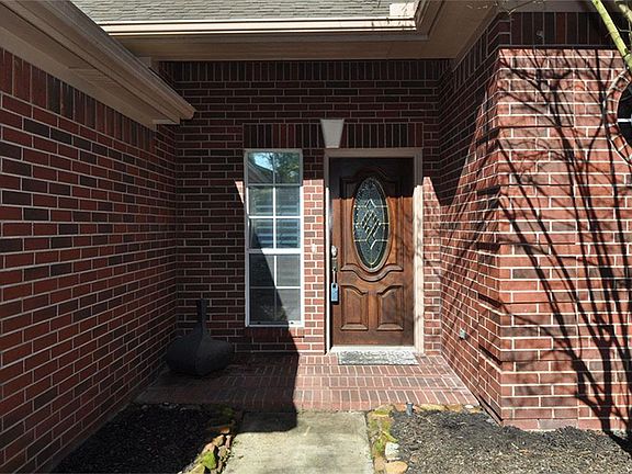 2nd image of 18427 Bluewater Cove Dr