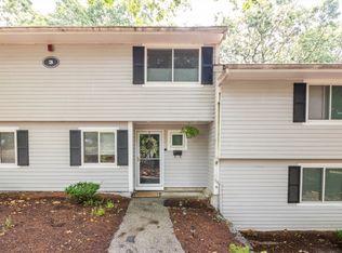 3 Beals Cove Rd APT F, Hingham, MA 02043
