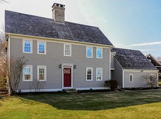 61 Kettle Pond Dr, South Kingstown, RI 02879