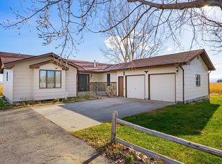 393 48th St W, Billings, MT 59106