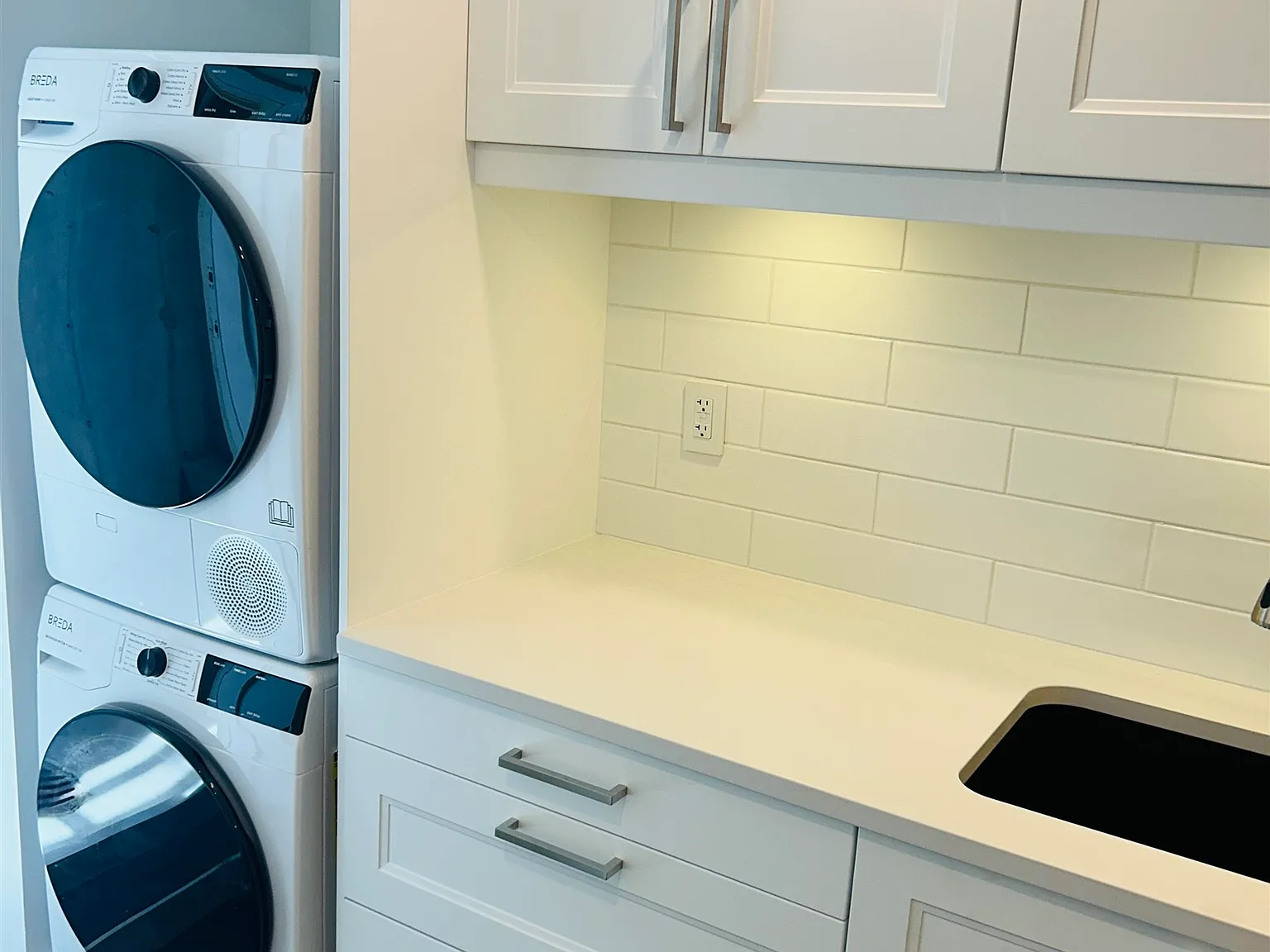 2 bed, 700 sqft, $1,800 — Photo 4