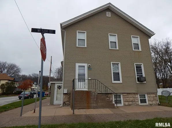 832 W 5th St, Davenport, IA 52802