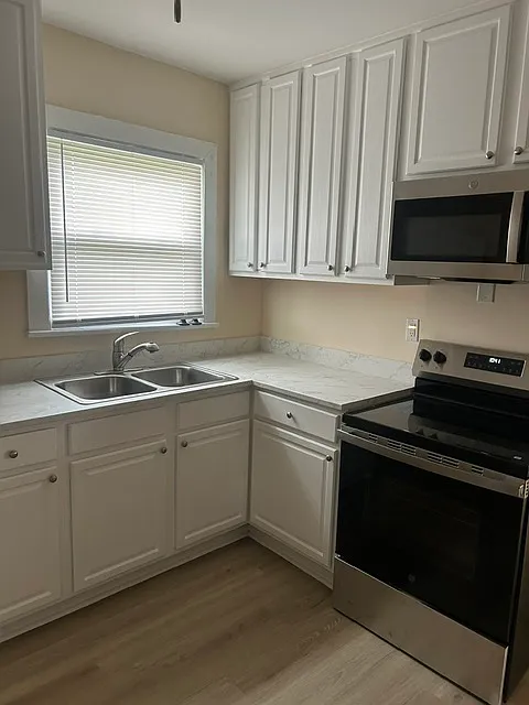2 bed, 1200 sqft, $1,750 — Photo 2