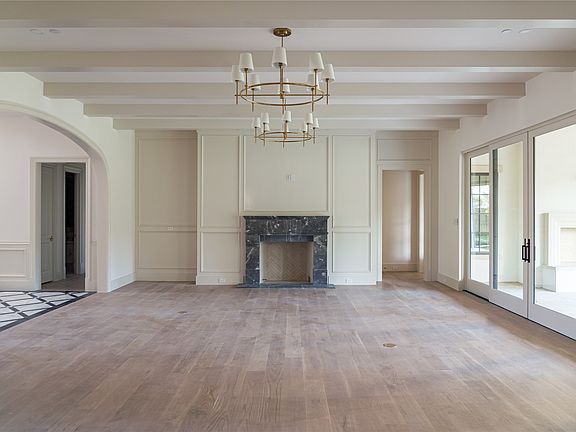 5th image of 4222 Willow Grove Rd