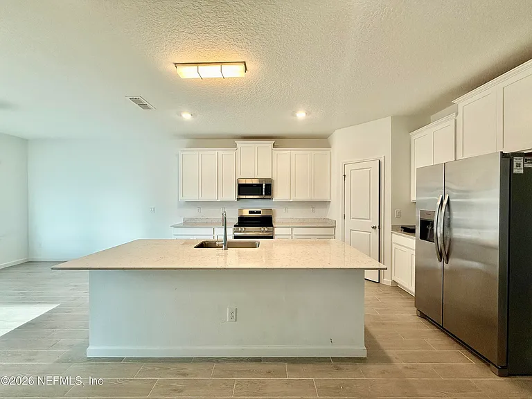 4033 Haydon Burns Pl — Photo 7
