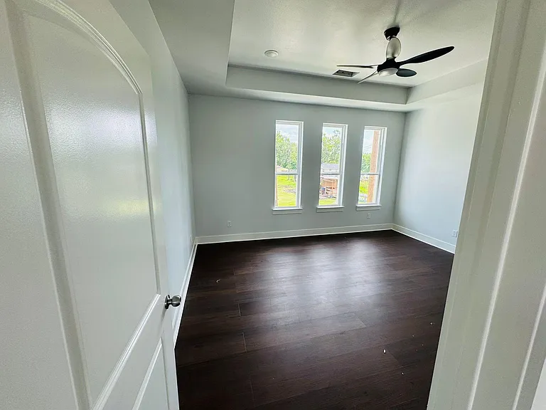 8128 Penrod St — Photo 23
