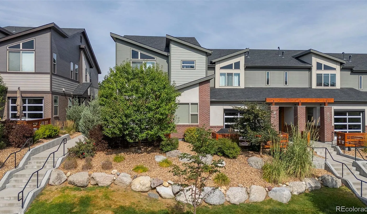 3 bed, 2.5 bath, 1831 sqft, $3,100 — Photo 1