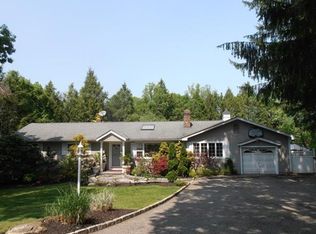 351 Beardsley Rd, Shelton, CT 06484