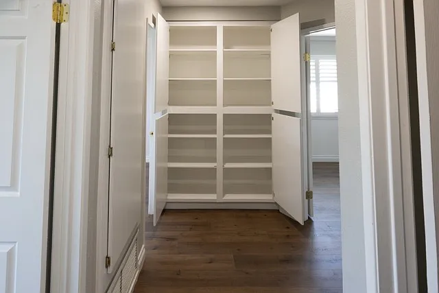 20420 Calhaven Dr — Photo 12