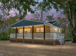 611 White Oak Rd, Fredericksburg, VA 22405