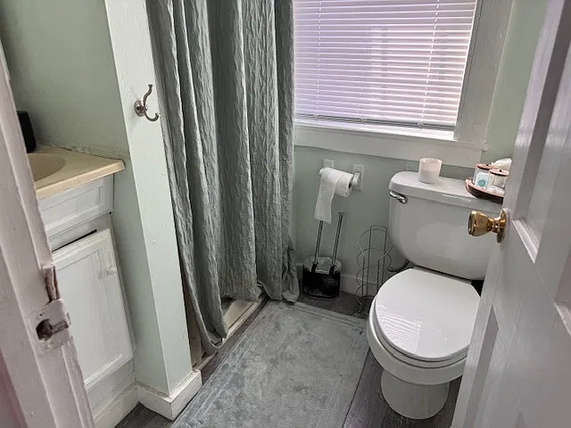Studio, 400 sqft, $1,700 — Photo 3