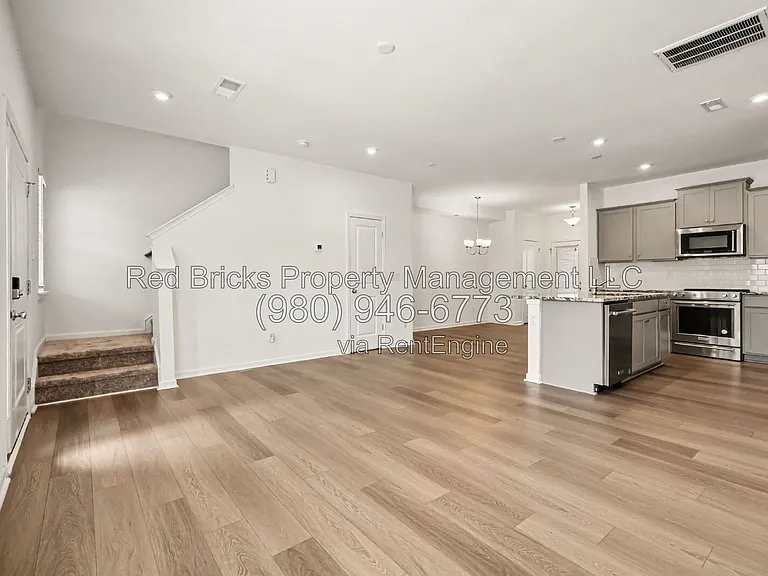 13027 Rover St — Photo 13