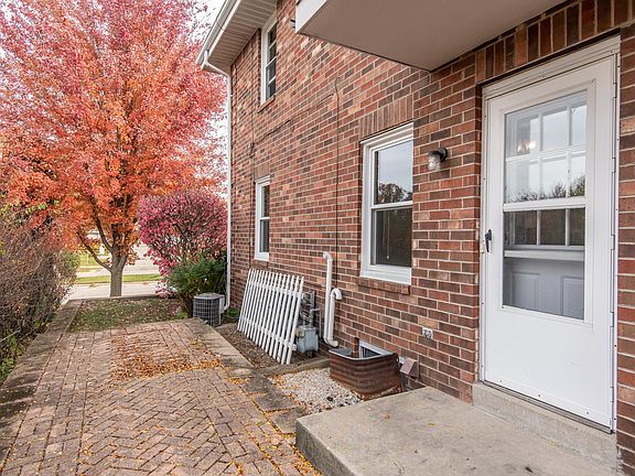 4th image of 631 Hartridge Dr #631