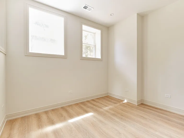 2156 W Pierce Ave #1F — Photo 3