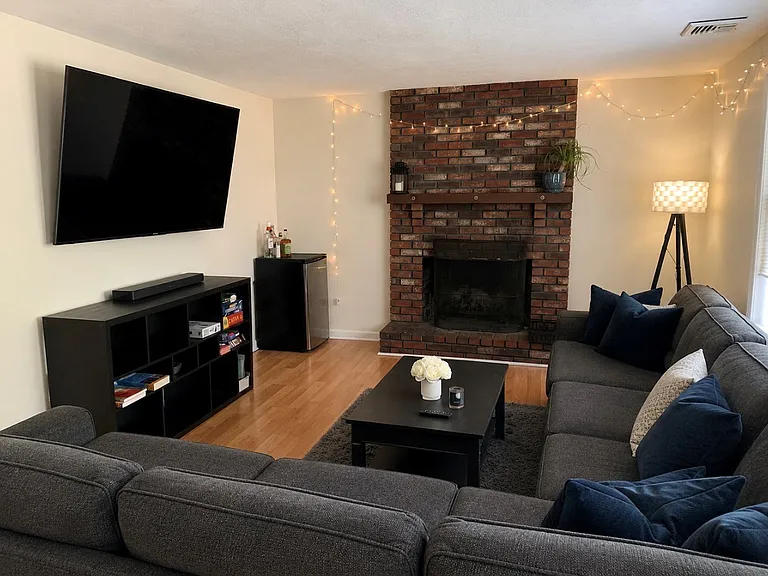 13 Rumford Ave #13 — Photo 7