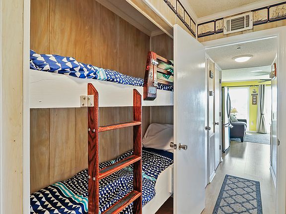 4th image of 1300 Ocean Blvd #204