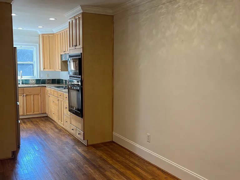 245 S Laurel Ave #A — Photo 7