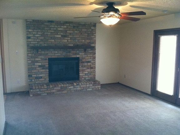 2nd image of 512 Merrill Dr